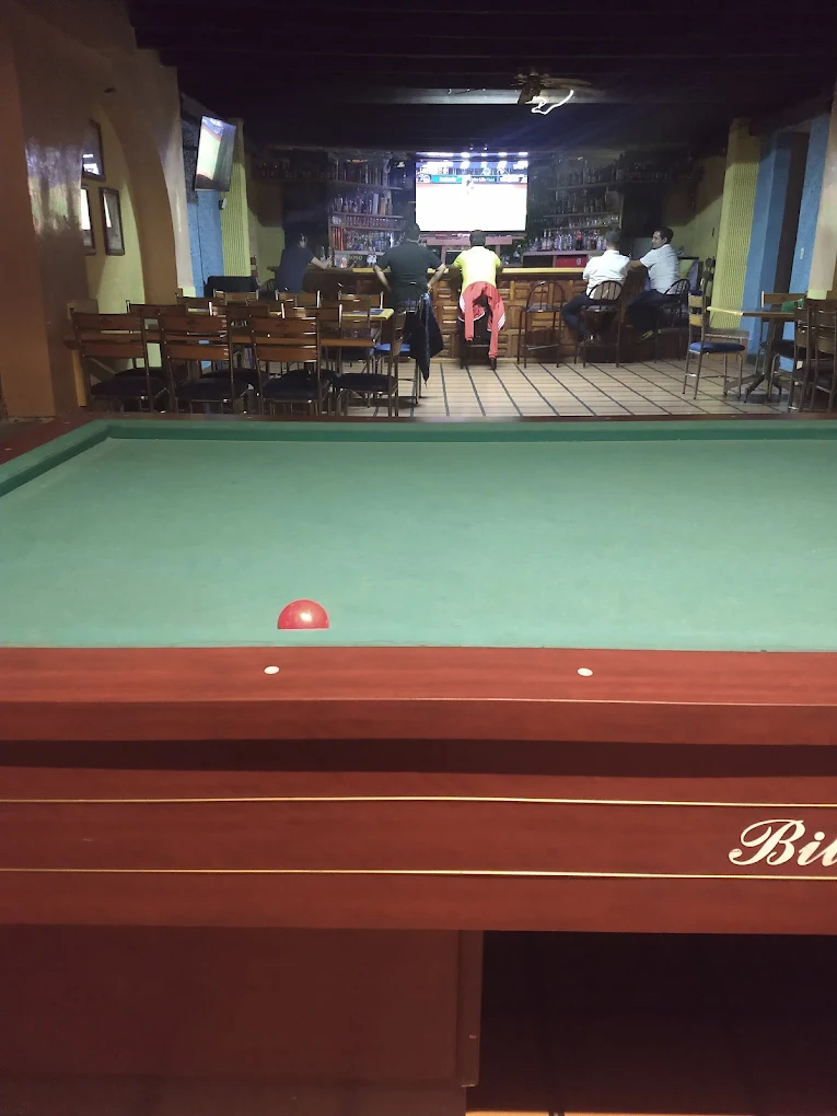 Interior de La Cueva del Gato